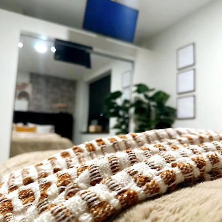 Contemporary Downtown Condo Джэксонвиль Экстерьер фото